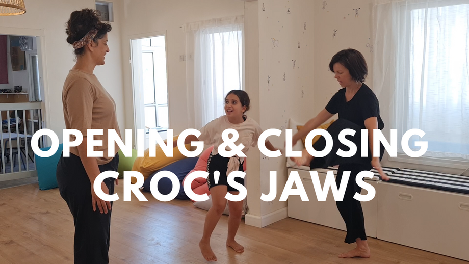 Opening and closing croc's jaws